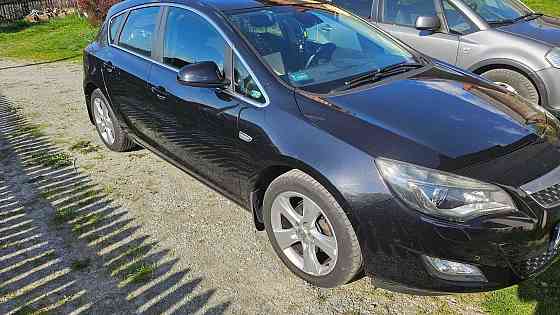 Opel Astra J 2010 – pierwszy właściciel Warszawa