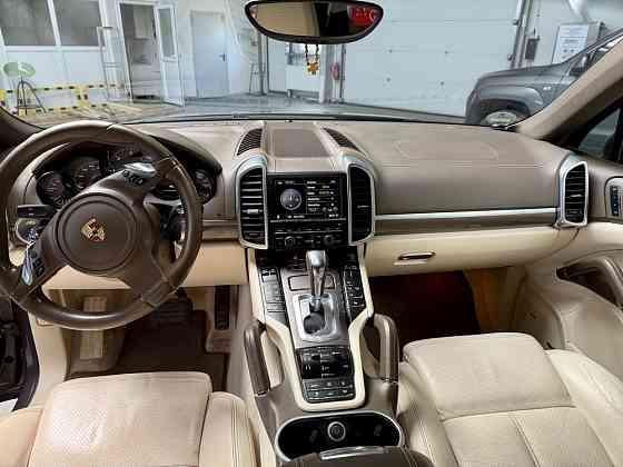 Porsche Cayenne - niezawodny SUV z bogatym wyposażeniem Oława