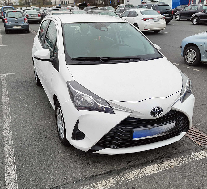 Toyota Yaris 2019, Benzyna, Sedan, Manualna Warsaw - photo 3
