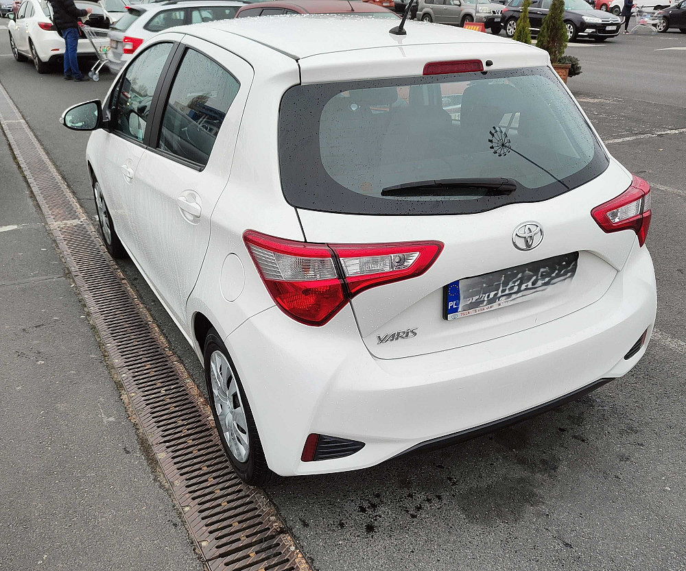 Toyota Yaris 2019, Benzyna, Sedan, Manualna Warszawa - photo 1