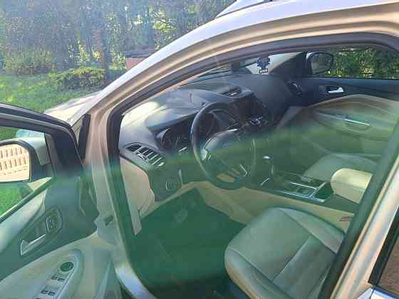 Ford Escape Titanium 2017 – bogato wyposażony SUV Warszawa