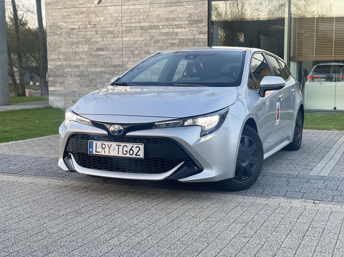 Toyota Corolla Hybrid 1.8 Kombi – świetny stan Warszawa - photo 7