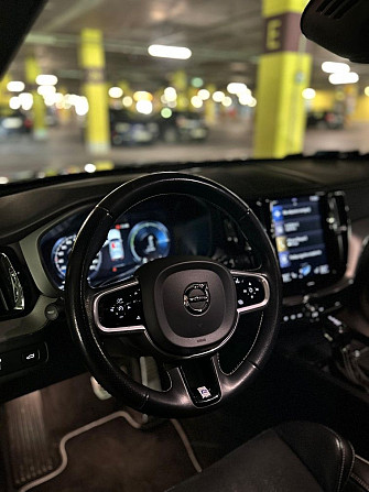 Volvo XC60 T4 R-Design | 2.0 190 KM | 2019 | Stan idealny Warszawa - photo 7