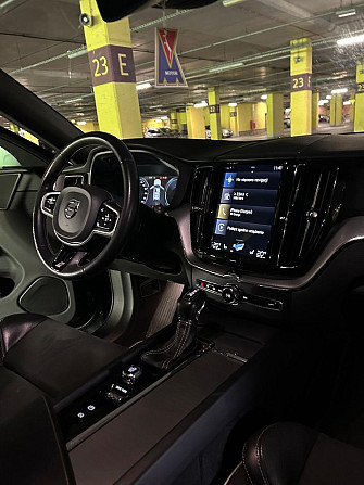 Volvo XC60 T4 R-Design | 2.0 190 KM | 2019 | Stan idealny Warszawa - photo 2
