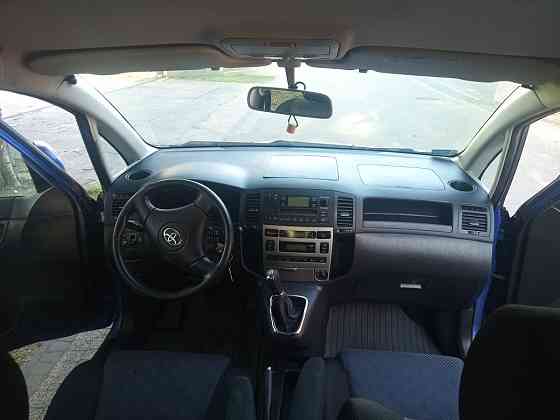 Toyota Corolla Verso na sprzedaż – niezawodny hatchback Warszawa