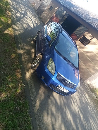 Toyota Corolla Verso na sprzedaż – niezawodny hatchback Warszawa - photo 3