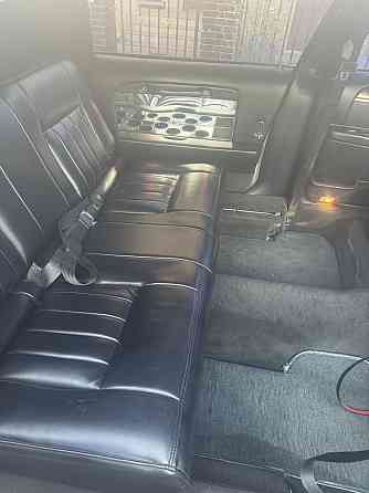Lincoln Town Car - elegancka limuzyna na każdą okazję Orzesze