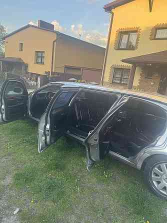 Lincoln Town Car - elegancka limuzyna na każdą okazję Orzesze