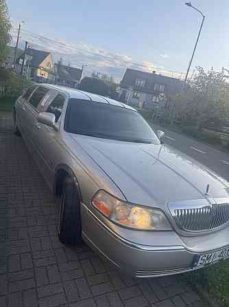 Lincoln Town Car - elegancka limuzyna na każdą okazję Orzesze