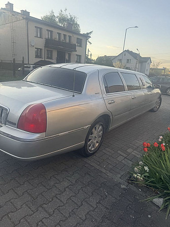 Lincoln Town Car - elegancka limuzyna na każdą okazję Orzesze - photo 1