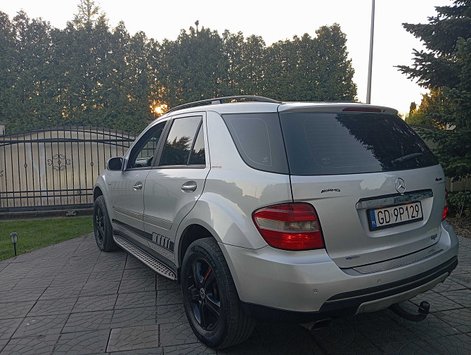 Mercedes-Benz ML 4Matic - SUV z mocnym silnikiem Warszawa - photo 3