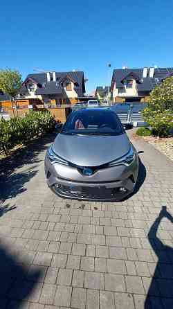 Toyota C-HR 1.8 Hybrid Selection – pełne wyposażenie, stan idealny Warszawa