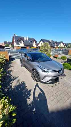 Toyota C-HR 1.8 Hybrid Selection – pełne wyposażenie, stan idealny Warszawa