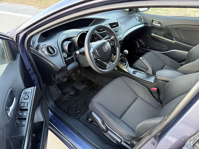 Honda Civic 1.8 Benzyna, świetny stan, serwisowany Srodmiescie - foto 7