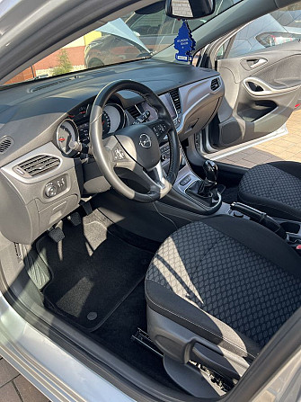 Opel Astra 2017 w dobrym stanie Warszawa - photo 4