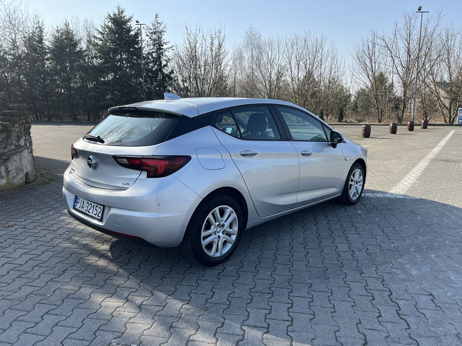 Opel Astra 2017 w dobrym stanie Warszawa - photo 1
