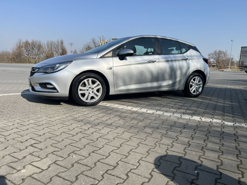 Opel Astra 2017 w dobrym stanie Warschau - photo 6