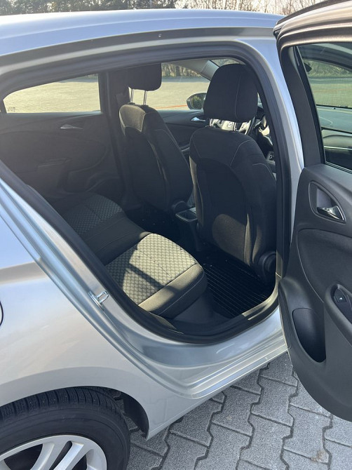 Opel Astra 2017 w dobrym stanie Warschau - photo 3