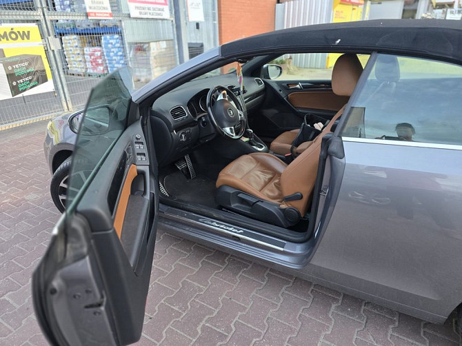 Volkswagen Golf Cabriolet 2014 - Idealny stan Warsaw - photo 3