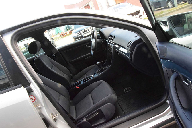 Audi A4 B6 Sedan Lift 2.0 8V - Stan Idealny Gostynin - photo 4