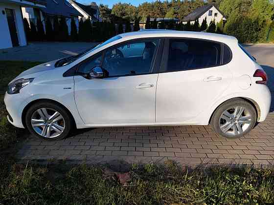 Peugeot 208 1.2 Benzyna 110 KM, garażowany, niski przebieg Warszawa