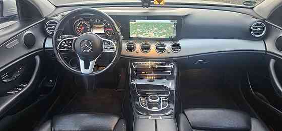 Mercedes W213 E 200 Diesel – komfort i nowoczesność Warszawa