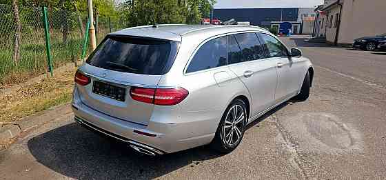 Mercedes W213 E 200 Diesel – komfort i nowoczesność Warszawa