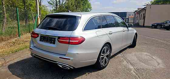 Mercedes W213 E 200 Diesel – komfort i nowoczesność Warszawa