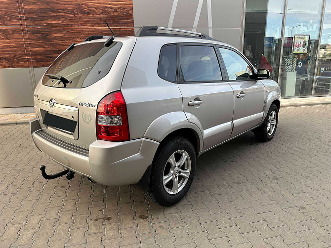 Hyundai Tucson 2.0 Benzyna – Świeżo sprowadzony, idealny stan Warszawa - photo 2
