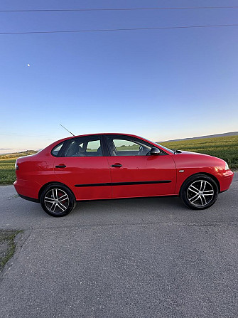 Seat Cordoba 1.4 Benzyna 100 KM - Sedan Варшава - изображение 4