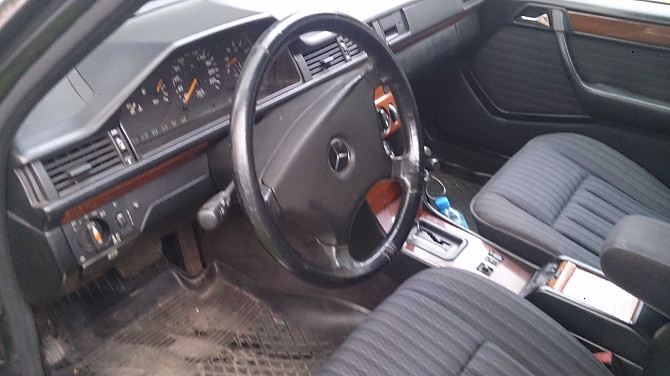 Mercedes W124 – Klasyk w świetnym stanie Warsaw - photo 4