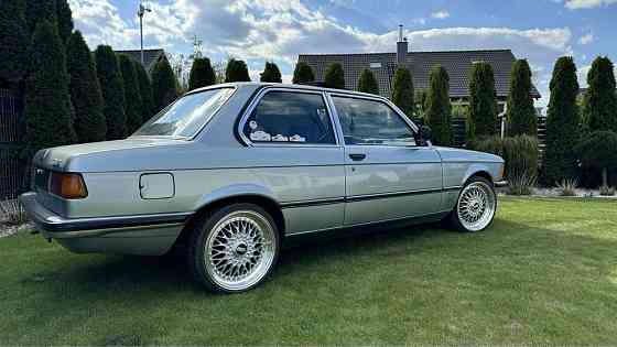 BMW 316 1978 – klasyka z automatyczną skrzynią Warsaw