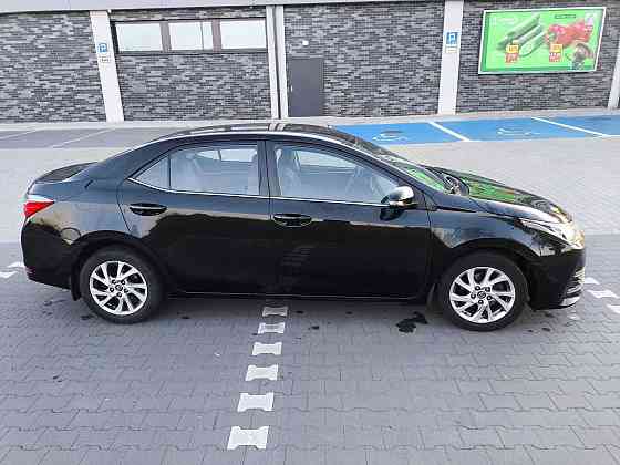 Toyota Corolla 1.6 Benzyna Comfort 2018 Warszawa