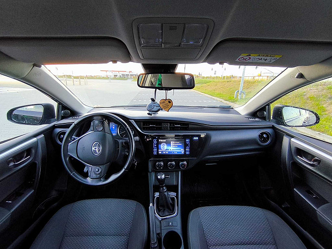 Toyota Corolla 1.6 Benzyna Comfort 2018 Warszawa - photo 7