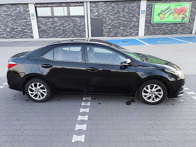 Toyota Corolla 1.6 Benzyna Comfort 2018 Warszawa - photo 3
