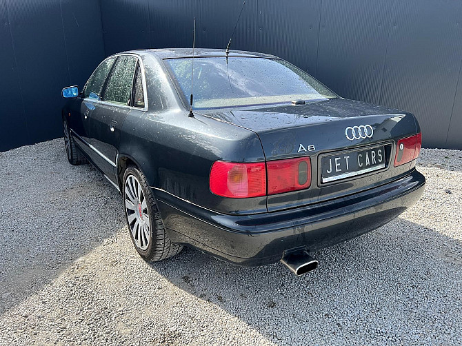 Audi A8 4.2 LPG – klasyczna limuzyna w doskonałym stanie Inowroclaw - photo 3