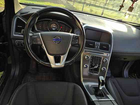 Volvo XC60 2.0 Diesel 181 KM - Bogate wyposażenie, zadbany Warschau