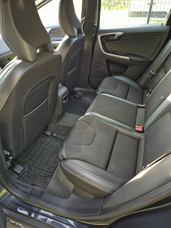 Volvo XC60 2.0 Diesel 181 KM - Bogate wyposażenie, zadbany Warsaw - photo 4