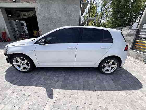 Volkswagen Golf 7,5 R 2018 - świetne wyposażenie Varsovie