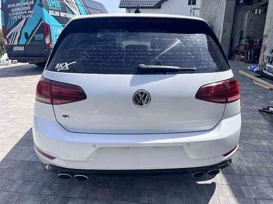 Volkswagen Golf 7,5 R 2018 - świetne wyposażenie Varsovie
