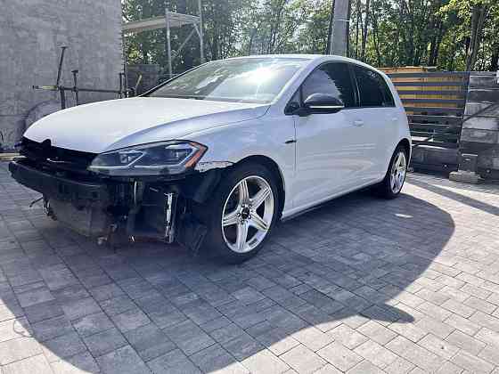 Volkswagen Golf 7,5 R 2018 - świetne wyposażenie Varsovie
