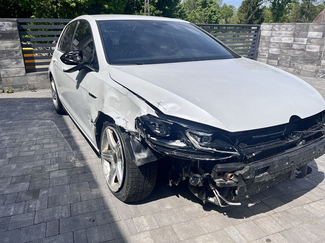 Volkswagen Golf 7,5 R 2018 - świetne wyposażenie Warsaw - photo 8