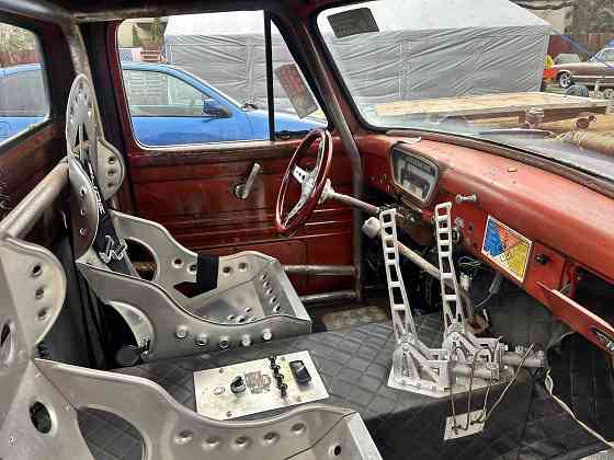 Ford F350 Pickup z historią straży pożarnej Warsaw