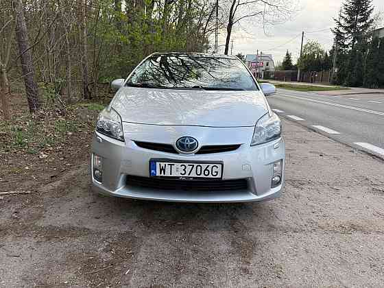 Toyota Prius Hybrid – komfort i oszczędność Warszawa