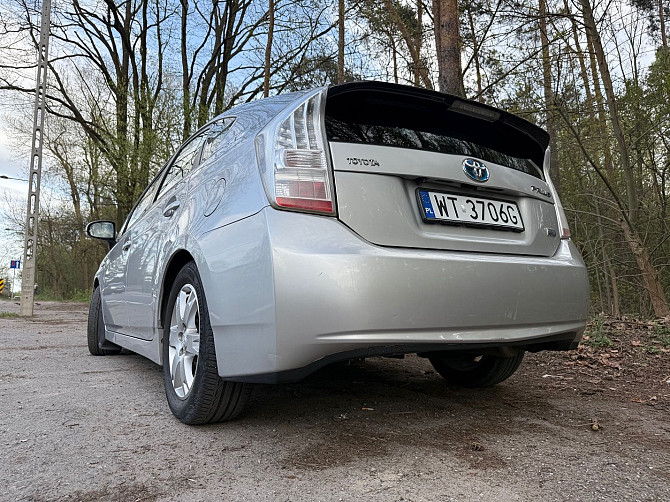 Toyota Prius Hybrid – komfort i oszczędność Warszawa - photo 1