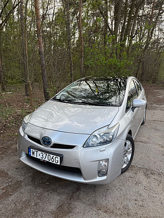 Toyota Prius Hybrid – komfort i oszczędność Warszawa - photo 2