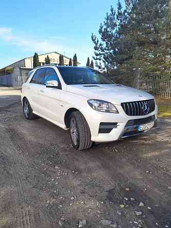 Mercedes ML Klasa w świetnym stanie, gotowy do jazdy Warsaw