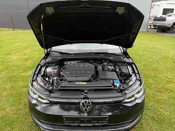 Volkswagen Golf 8 – Komfort i Nowoczesność Varsovie