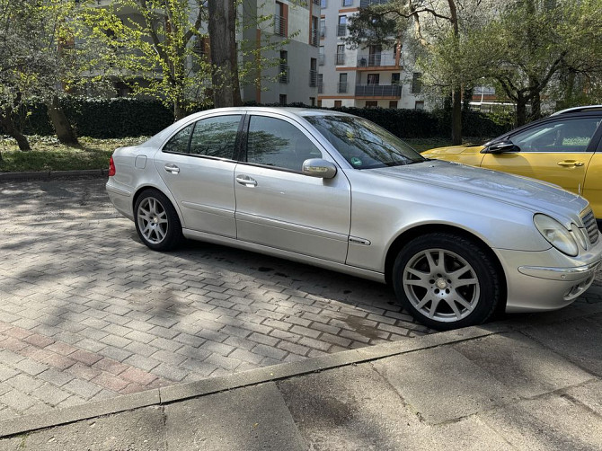 Mercedes E Klasa W211 w idealnym stanie! Varsovia - foto 5