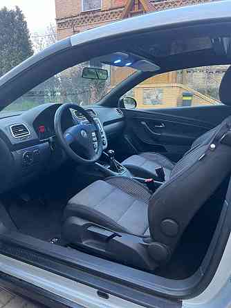 Volkswagen EOS – stylowy kabriolet Varsovie